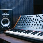 FM802 i FM COCOLO novi dvofrekventni program: Nepobjedivi uspon glazbenih titana Osake